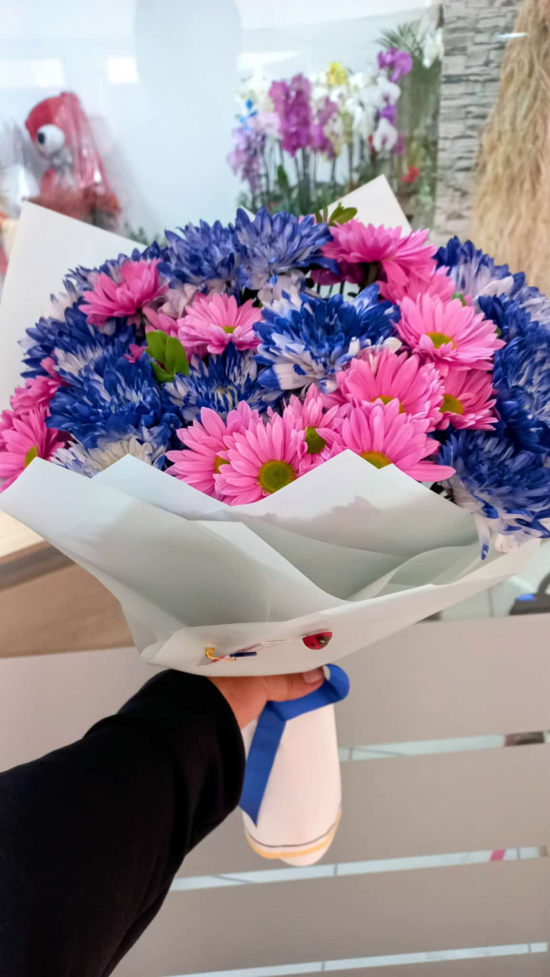 Renkli  Papatya  Buketi